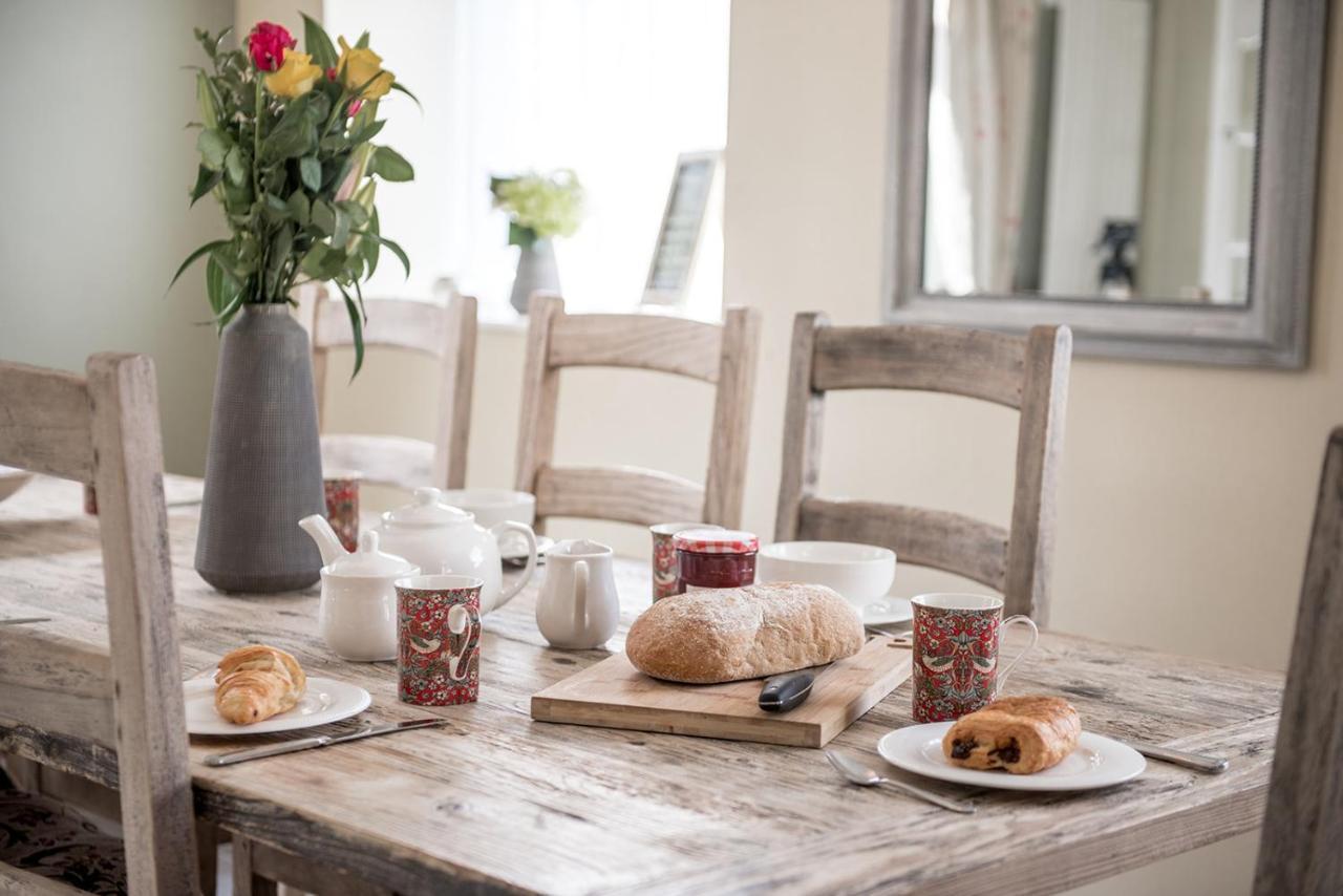 Newly Renovated Old Bakery House In Bath, 3 Bedroom, Free Parking Buitenkant foto