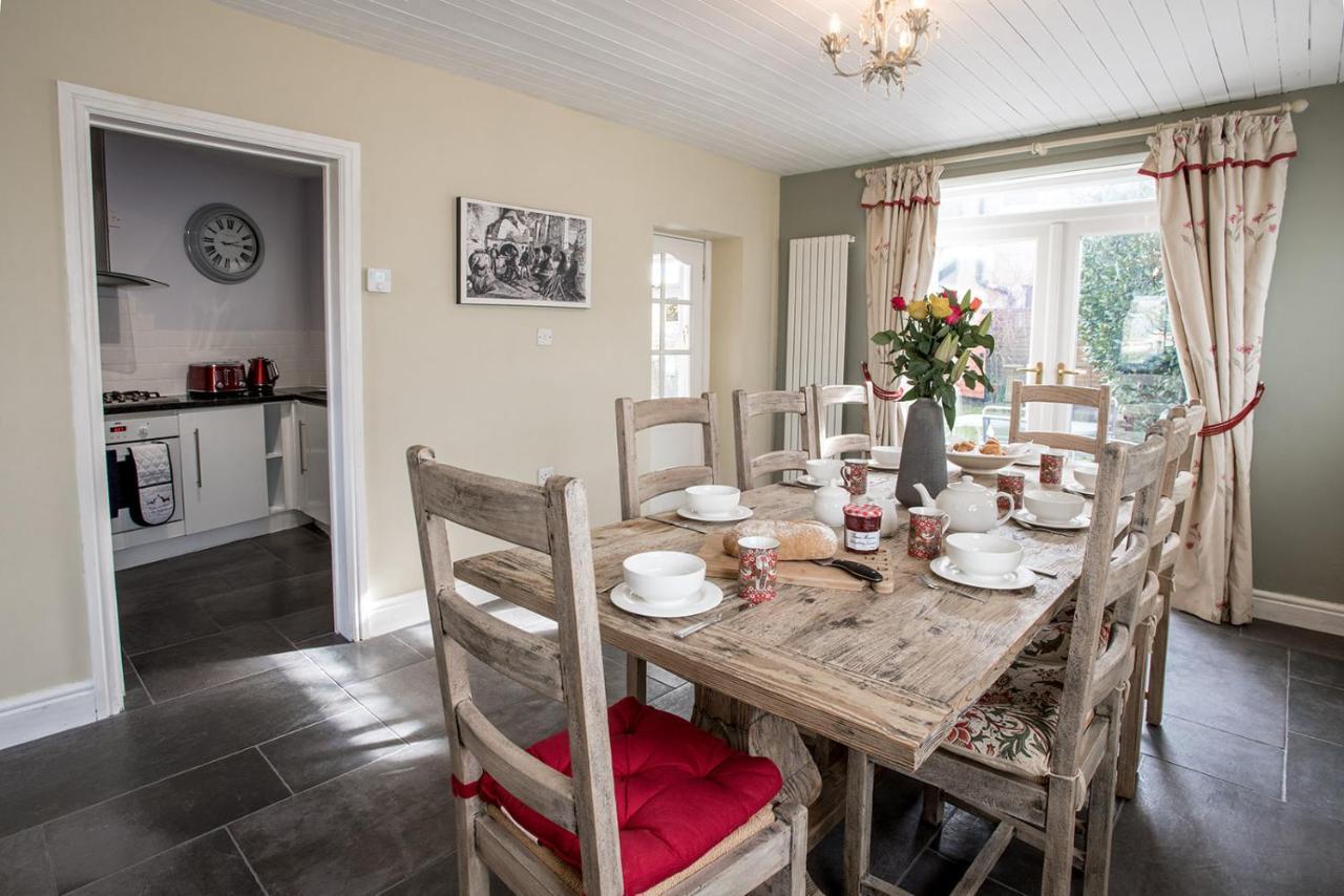 Newly Renovated Old Bakery House In Bath, 3 Bedroom, Free Parking Buitenkant foto